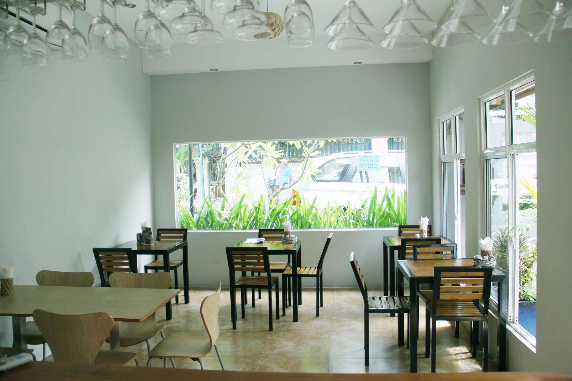 Cozy Boutique Hotel Phnom Penh Extérieur photo